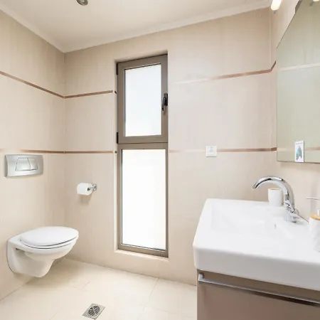 Blue Wave Tria Villa