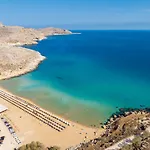 Blue Wave Tria ヴィラ *