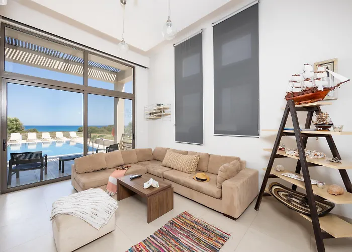 Villa Blue Wave Tria Gennadi